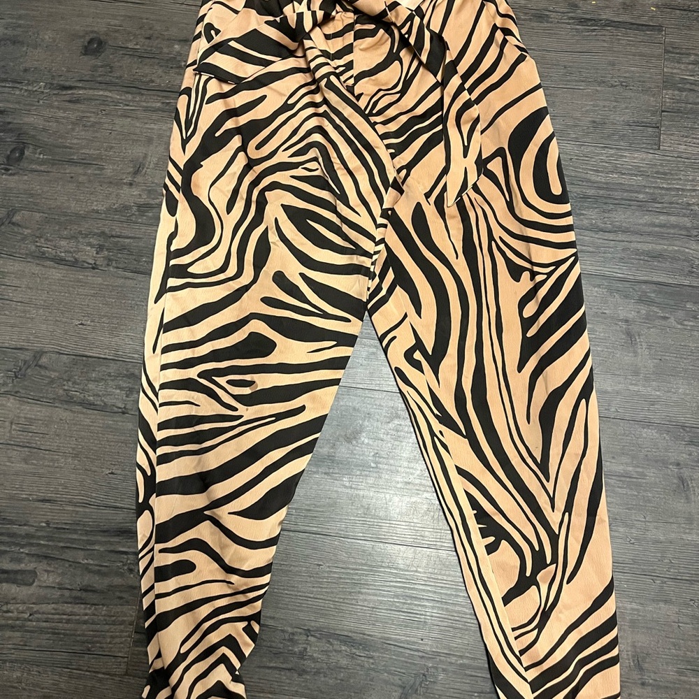Eva Mendes Zebra Stripe Elastic Waist Pants in Beige and Black